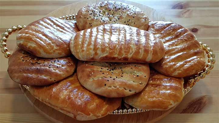 فطیر خانگی، طعم اصیل و سنتی در خانه شما