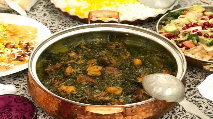 طرز تهیه مرغ اسفناج پهلو