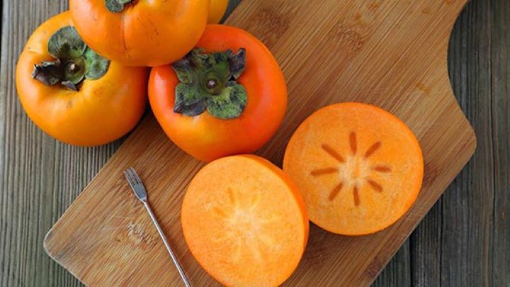 طرز تهیه دمنوش برگ خرمالو