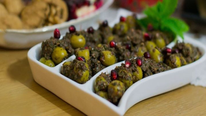 ترفندهای نگهداری زیتون پرورده