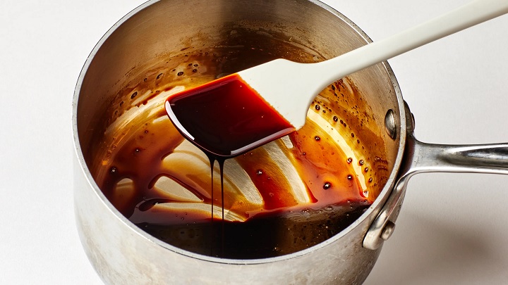 مراحل تهیه سرکه بالزامیک خانگی