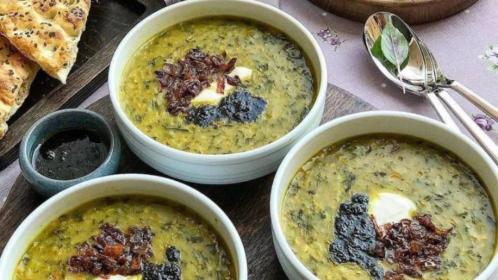 مراحل تهیه آش غوره