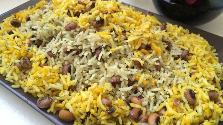 مراحل تهیه پلو اسفندی شیرازی