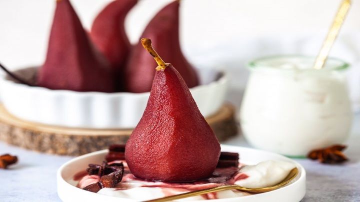 دسر گلابی داغ با بستنی