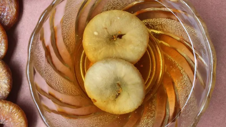 کاهش رفلاکس از فواید انجیر برای معده درد