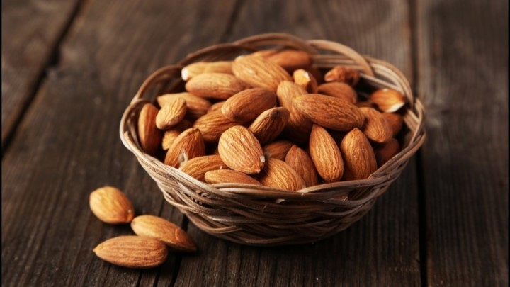 خاصیت بادام در پیشگیری از فشار خون بالا و دیابت در کودکان