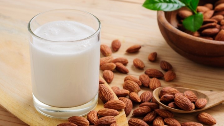 استفاده از بادام در تهیه غذاهای متنوع برای کودکان