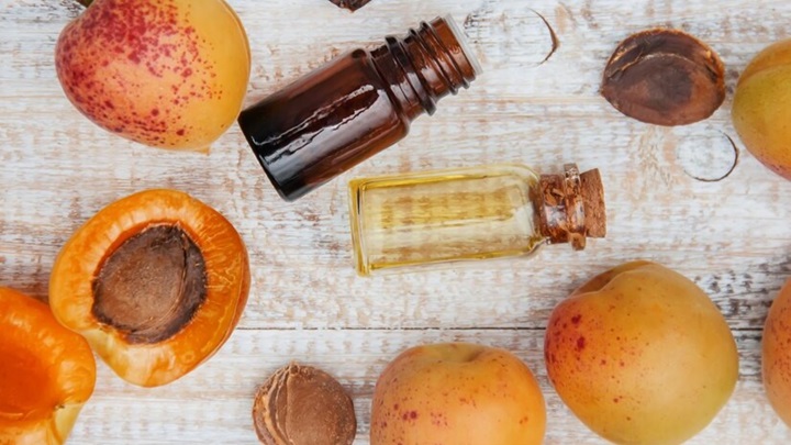 فواید استفاده از روغن هسته زردآلو