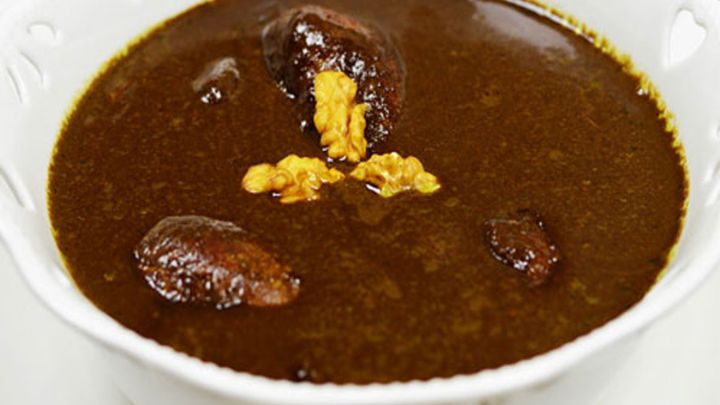 نکات و فوت و فن‌های تهیه خورش فسنجان با بادام زمینی
