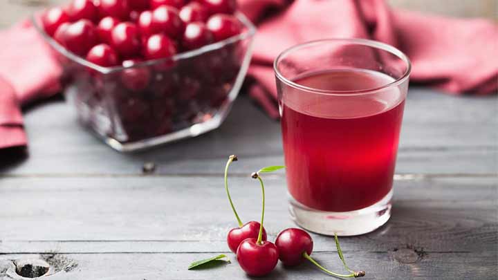 با آلبالو بدون هسته شربت درست کنید!