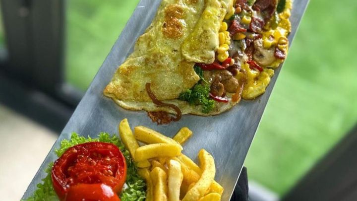 مراحل تهیه املت تالشی با گوجه سبز