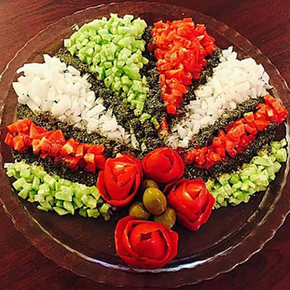 تزیین سالاد شیرازی مجلسی
