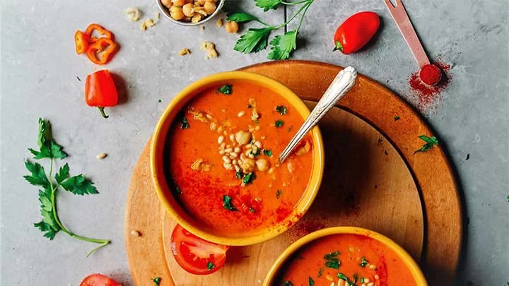 غذاهای سنتی تبریز؛ لیست کامل غذاهای اصیل تبریزی آش آبغوره از غذاهای خوشمزه تبریزی