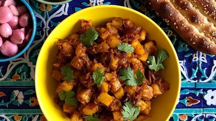 دو پیازه آلو از غذاهای کم هزینه و ارزان