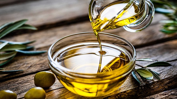 گرفتن تلخی روغن زیتون با دانه های فلفل