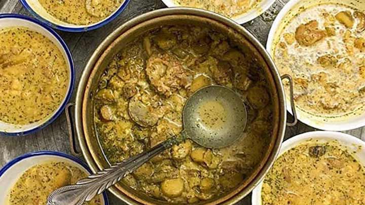 مراحل تهیه آبگوشت بادمجان و کشک