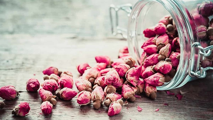 نکات و فوت و فن‌های خشک کردن گل محمدی