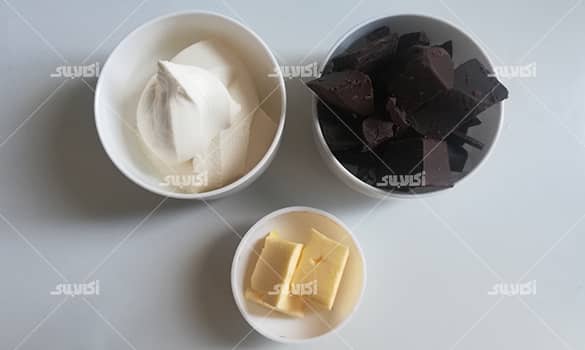 گاناش کیک گلابی شکلاتی