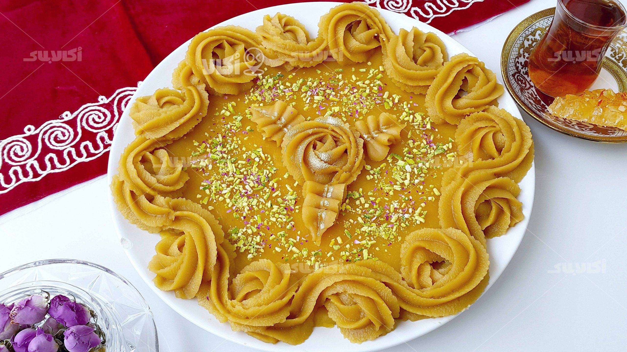 حلوای مجلسی زعفرانی