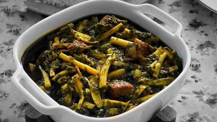 مراحل تهیه خورش کنگر مجلسی
