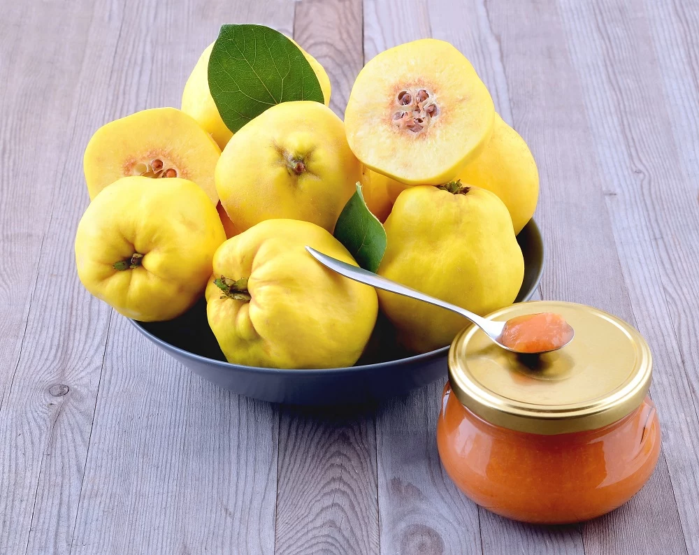 مربای به با گردو 