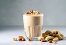 اسموتی بادام هندی و خرما: یک صبحانه رژیمی مقوی و خوشمزه (مرحله به مرحله)