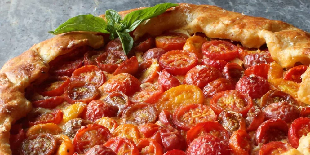 گالت گوجه گیلاسی و ریحان