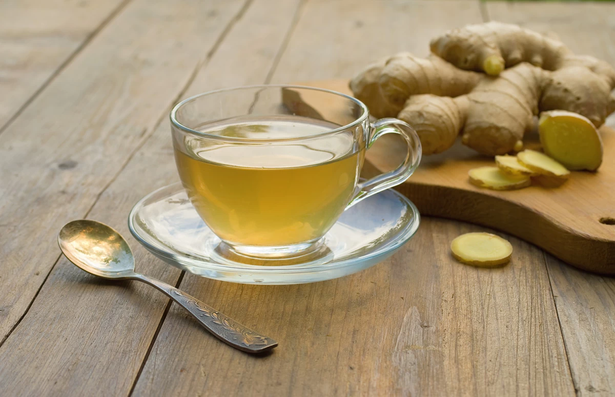 دستورالعمل آسان برای تهیه دمنوش زنجبیل در خانه (مرحله به مرحله)