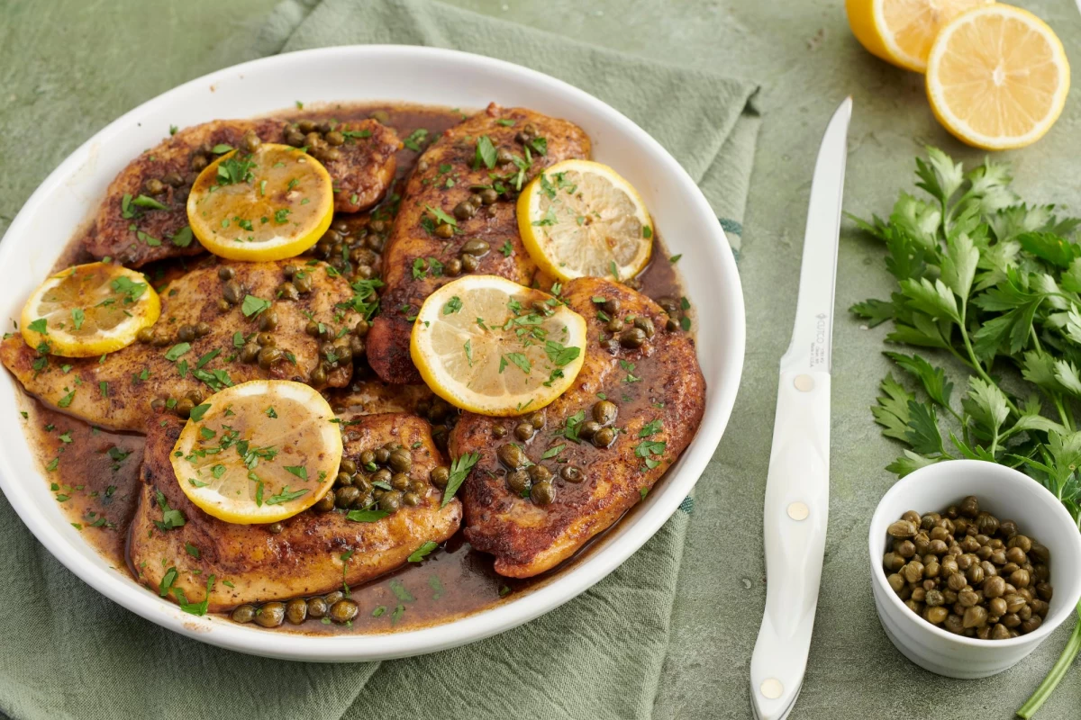 دستور تهیه پیکاتای مرغ با سس لیمویی (مرحله به مرحله)
