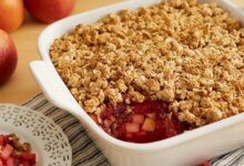 کیک کرامبل سیب با عطر و طعم بی نظیر (مرحله به مرحله)