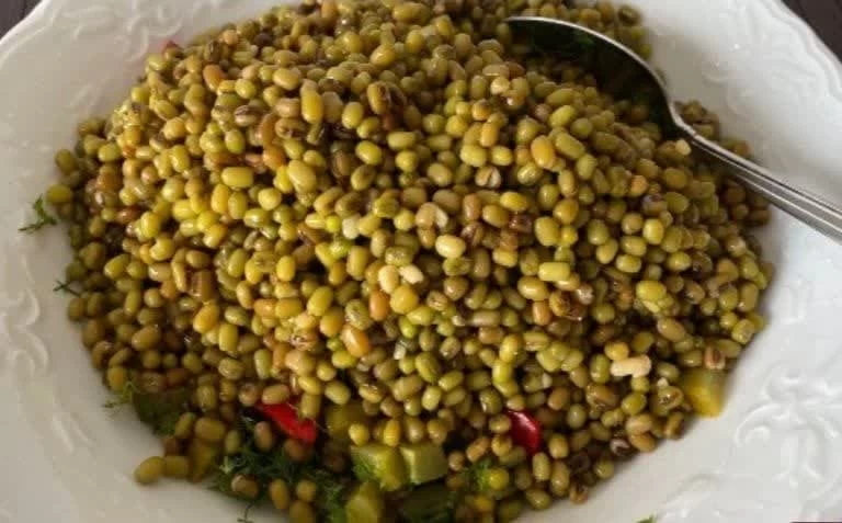 پوستر سالاد ماش