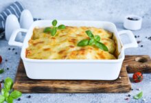 موساکا گوشت چرخ کرده با سیب زمینی (مرحله به مرحله)