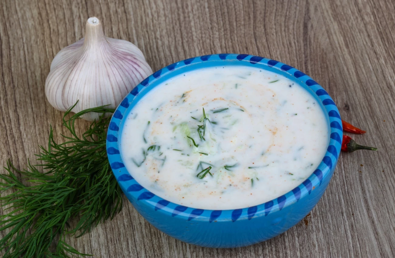 سالاد ماست و خیار افغانی