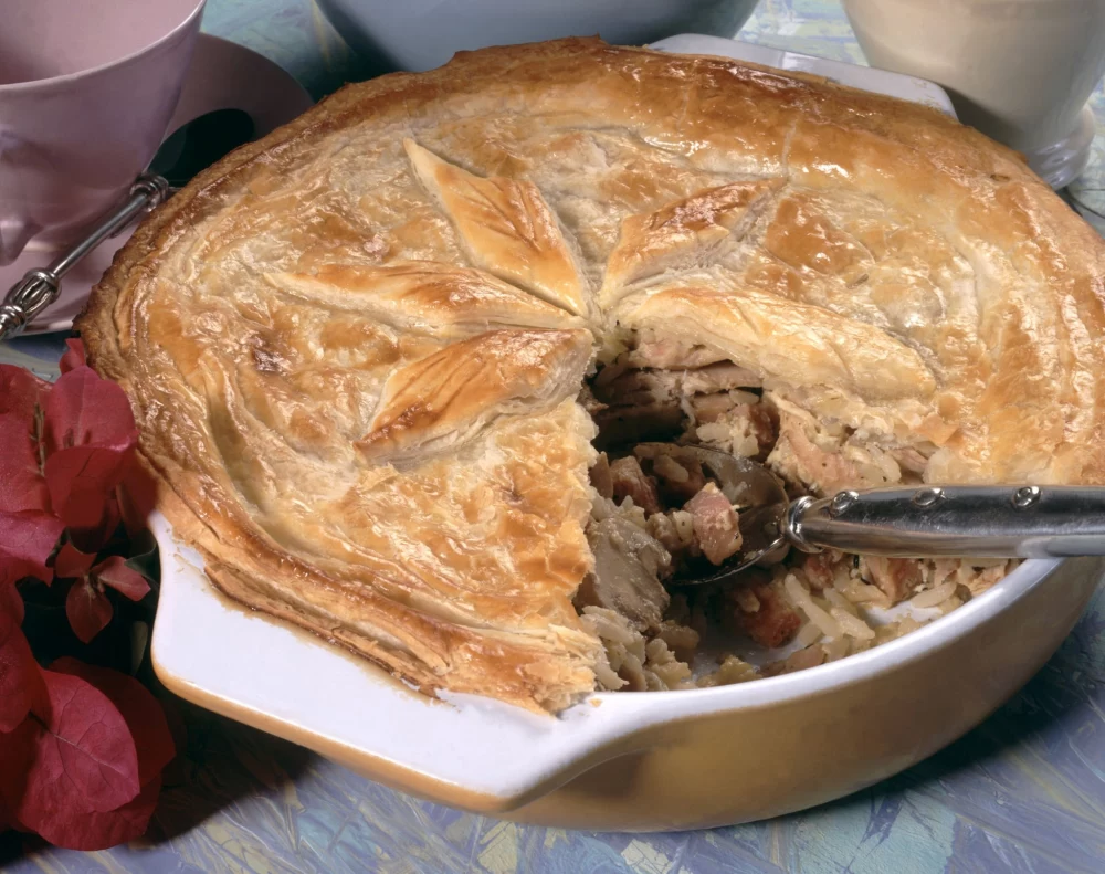 تارت مرغ و قارچ (مرحله به مرحله) تارت مرغ و قارچ (مرحله به مرحله)