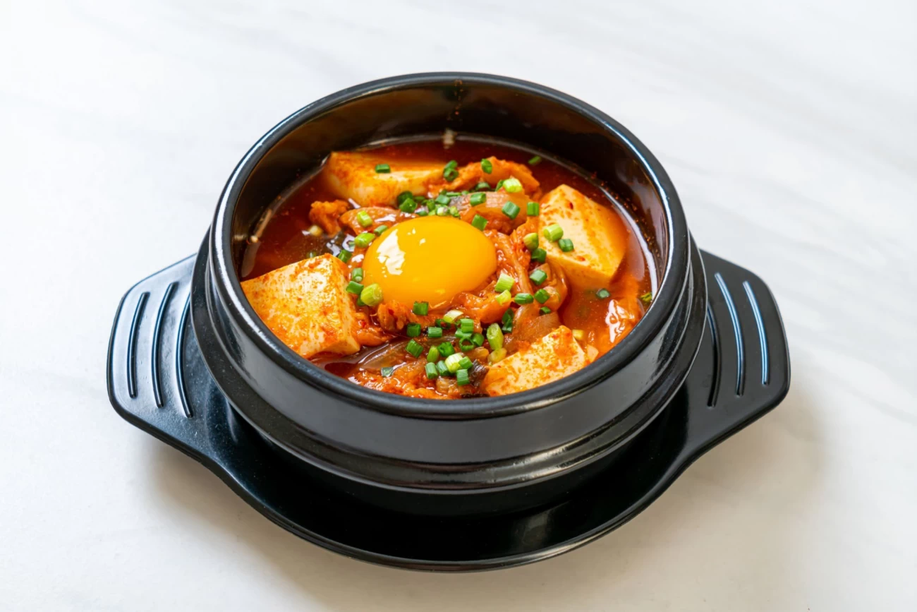 خورش تخم مرغ یه وعده ی غذایی خوشمزه