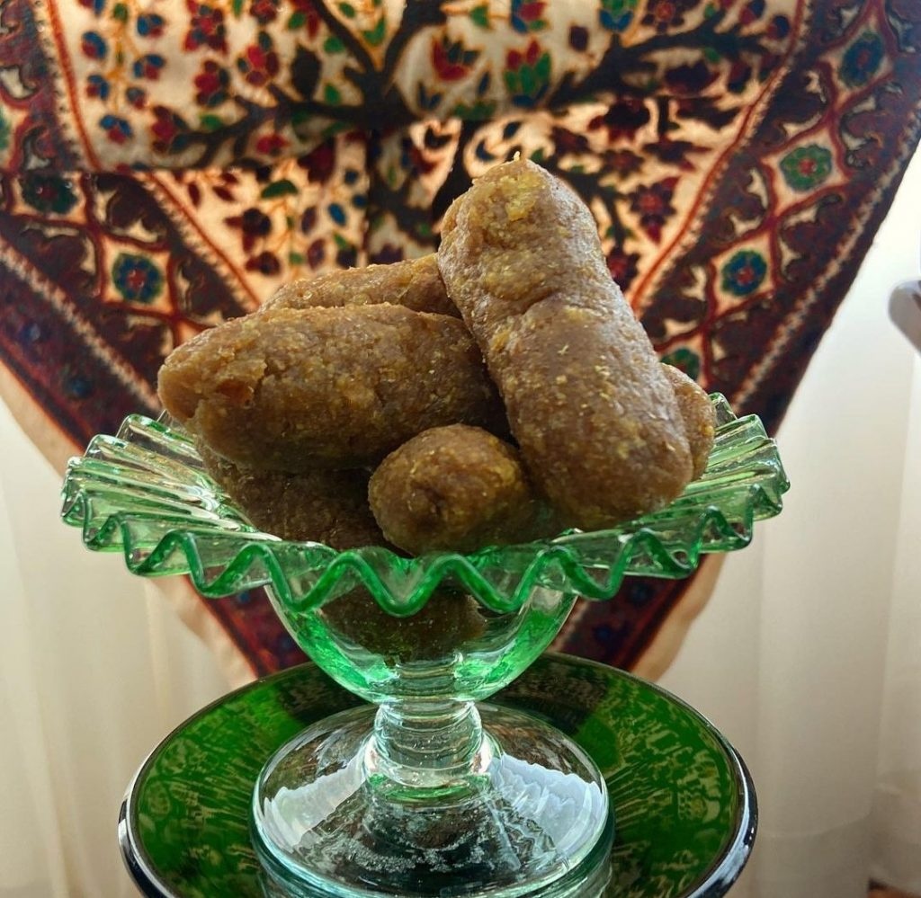دستور تهیه دستور تهیه «چنگمال کرمان» دسر سنتی با خرما