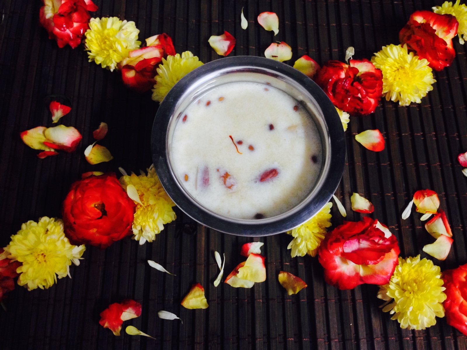 دستور تهیه فرنی ورمیشل با روش آسان و سریع در خانه