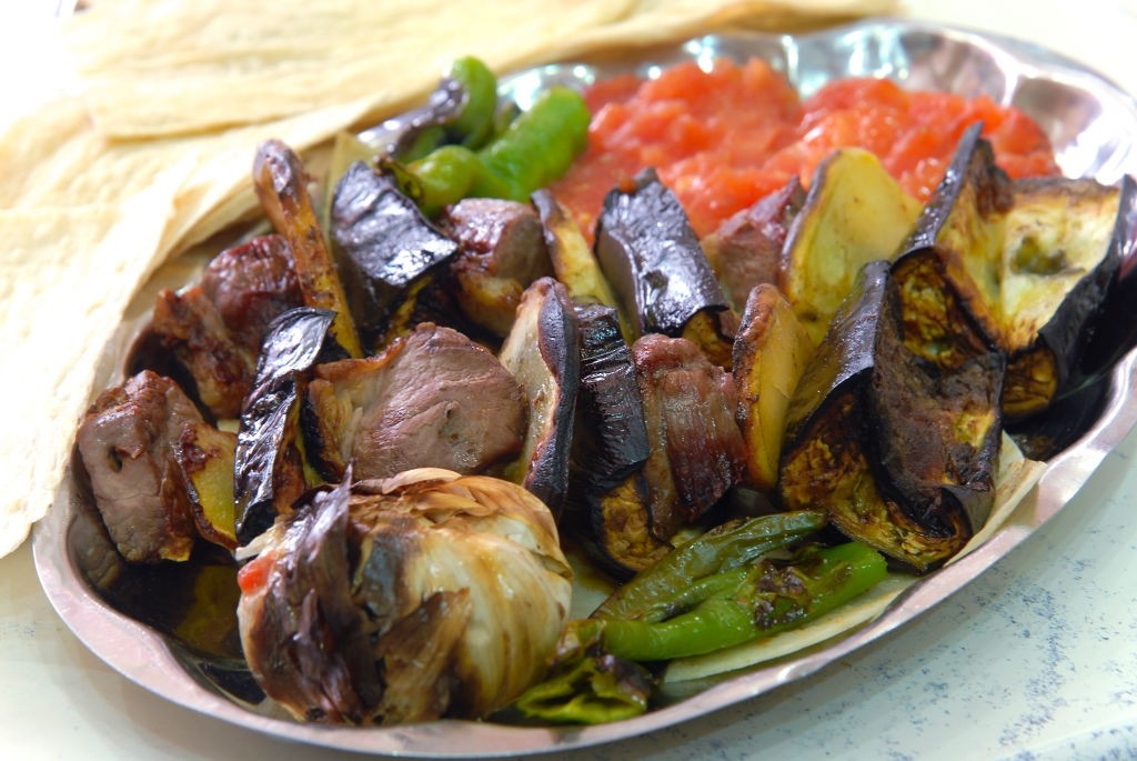 کاری بادمجان تند