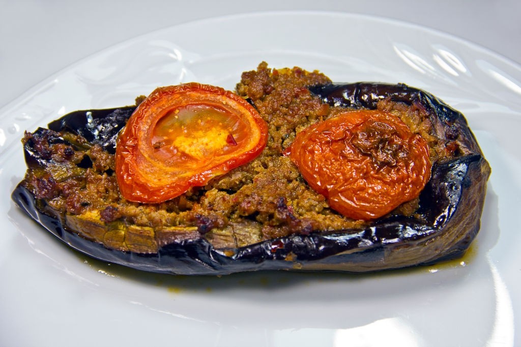 بادمجان شکم پر