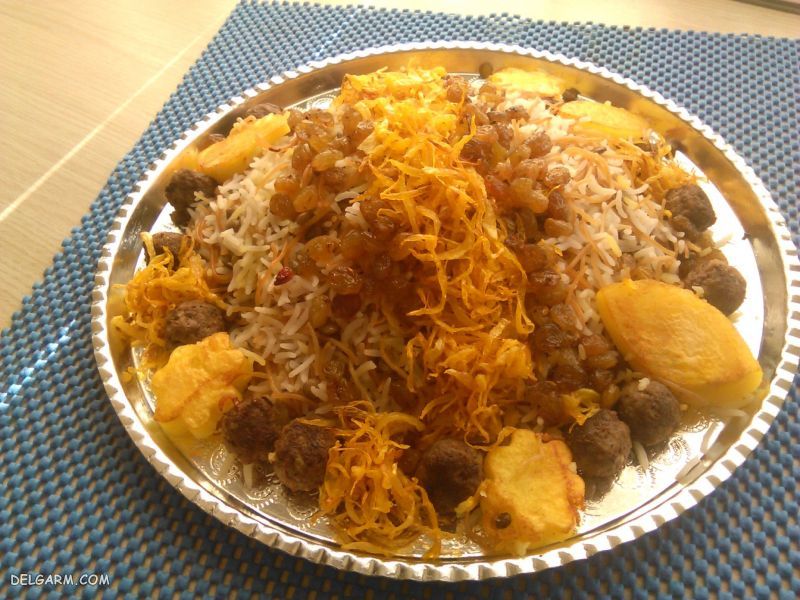 رشته پلو با گوشت