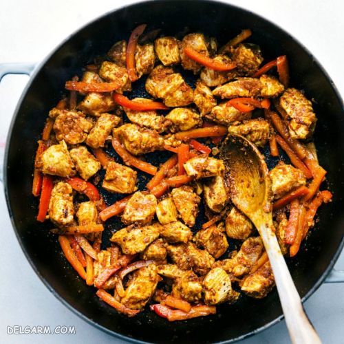 دستور تهیه خورش کاری مرغ و ادویه مخصوص آن