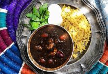سبزی قلیه میگو و خواص آن + فوت و فن های پخت قلیه میگو (مرحله به مرحله)