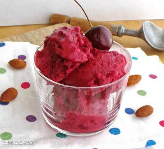 بستنی آلبالویی/دستور تهیه بستنی آلبالویی