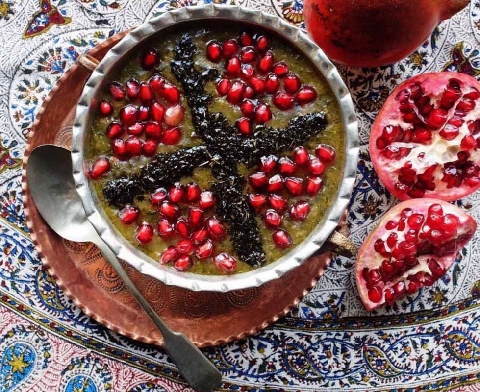 سبزی مخصوص آش عدس و انار شهرکرد چیست ؟ خواص آش عدس و انار (مرحله به مرحله)