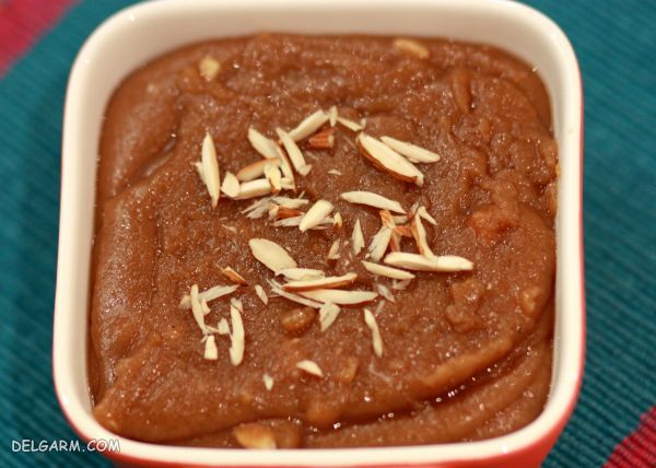 دستور تهیه حلوا با آرد نان سنگک + فوت و فن درست کردن حلوا