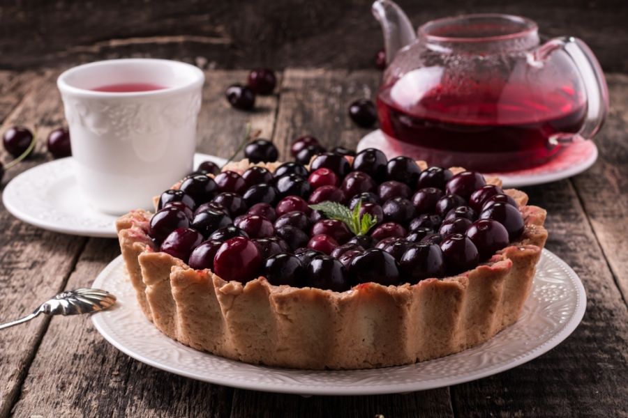 چگونه در خانه یک تارت گیلاس خوشمزه درست کنیم ؟ (مرحله به مرحله) چگونه در خانه یک تارت گیلاس خوشمزه درست کنیم ؟ (مرحله به مرحله)