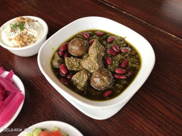 مدت زمان پخت قورمه سبزی در قابلمه چقدر است؟