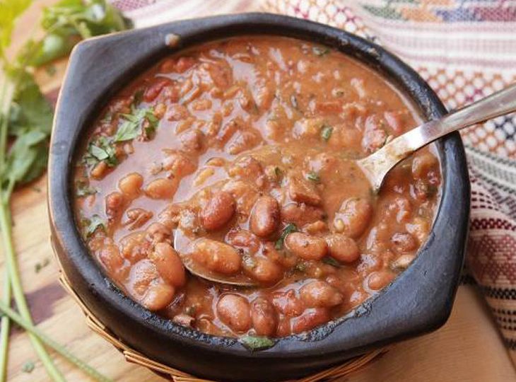 ۲ روش متفاوت برای تهیه خوراک لوبیا (مرحله به مرحله) ۲ روش متفاوت برای تهیه خوراک لوبیا (مرحله به مرحله)