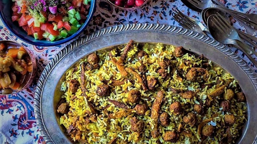 دستور تهیه قمری پلو سنتی و خوشمزه (مرحله به مرحله) دستور تهیه قمری پلو سنتی و خوشمزه (مرحله به مرحله)