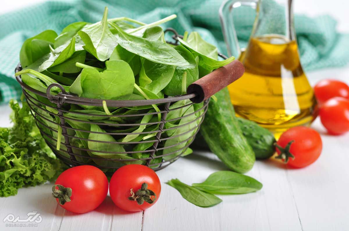 سالاد رژیمی گوجه فرنگی و اسفناج،رضیم